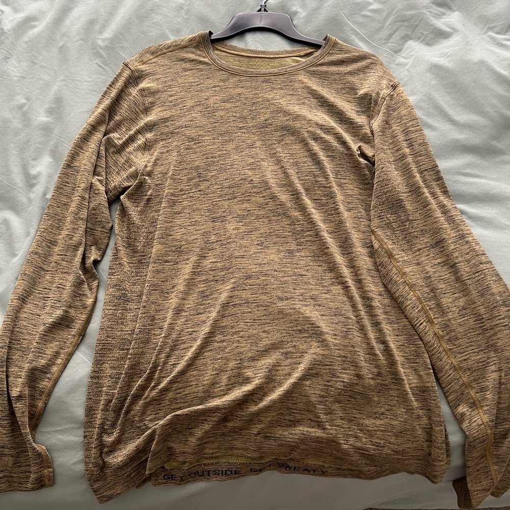 Lululemon Men’s long sleeve